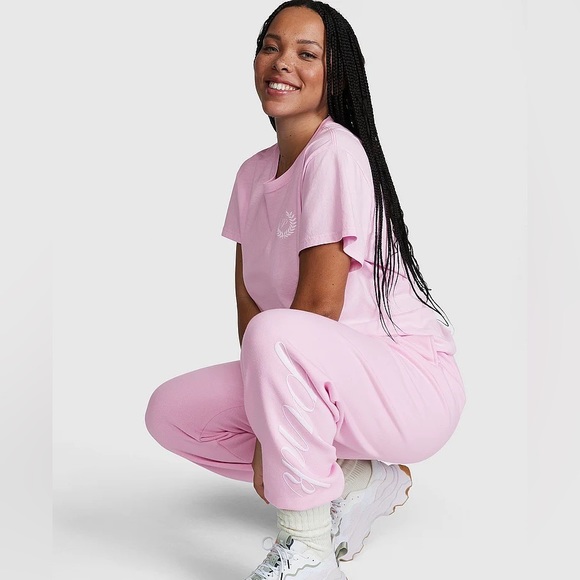 Victoria's Secret PINK Campus Short Sleeve Tee Baby Pink Medium NEW - Picture 3 of 4